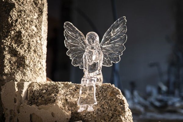 Hausschutzengel Mauriel 30 cm - Limitierte Lichtedition Glas transparent