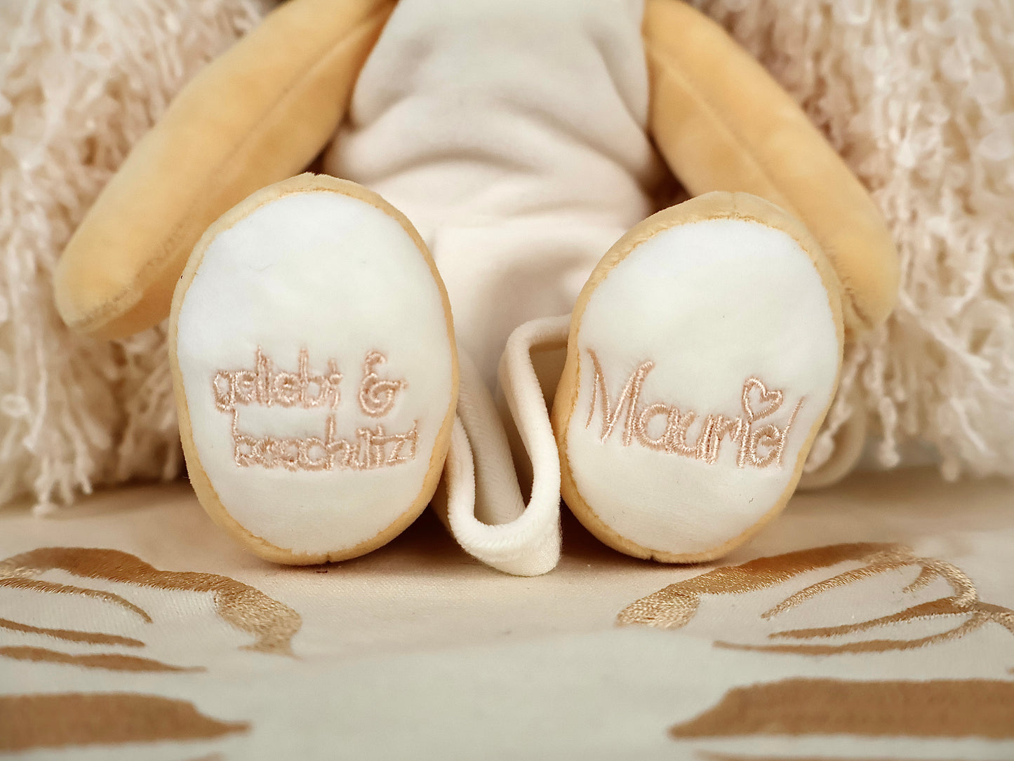 Kuschelengel Mauriel – designed by Künstlerin Daniela Wirtz